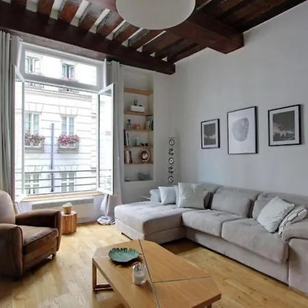 Luminous Loft In Saint-germain Des Pres Paris